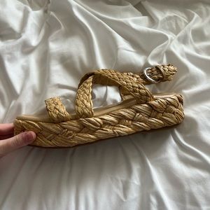 Size 9 Marc Fisher Platform Sandals!